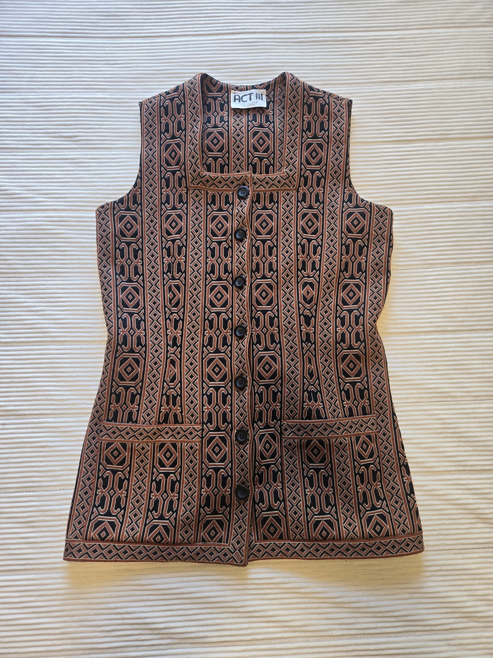Vintage Rust and Black Patterned Sleeveless Vest